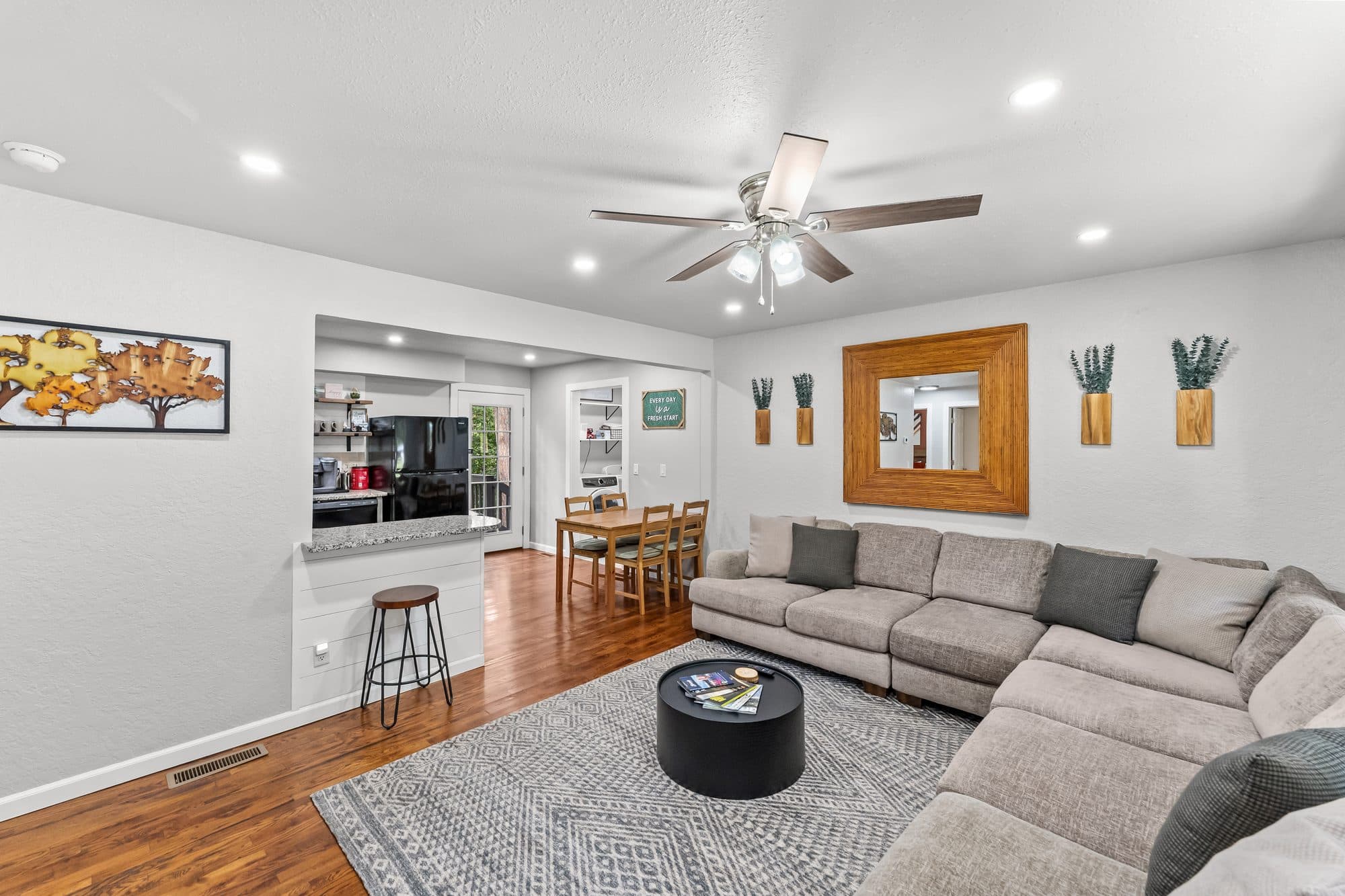 15_living-room-kitchen-dining-wide